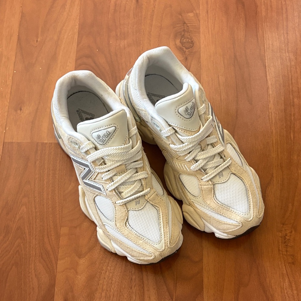 New balance shoes